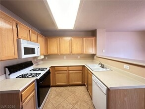Building Photo - 6404 Sierra Diablo Ave