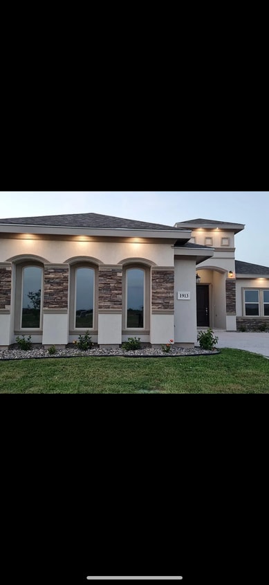 Foto principal - 1913 Ridgeway Cir