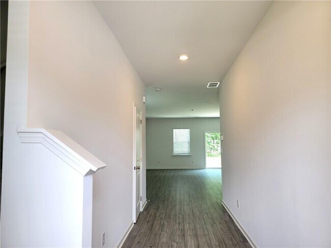 Foto del edificio - 416 Golden Eagle Pkwy