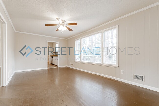 Building Photo - Charming 3 Bedroom in Columbia!