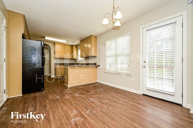 Foto del edificio - 338 Breeze Mdw