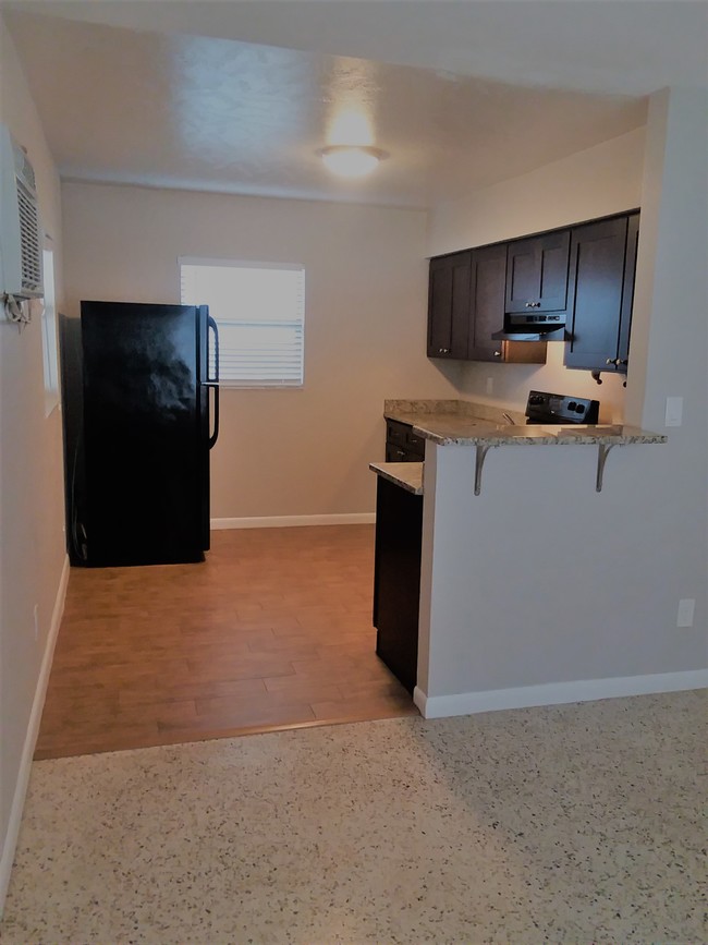 Foto del edificio - 3100 E Jefferson St
