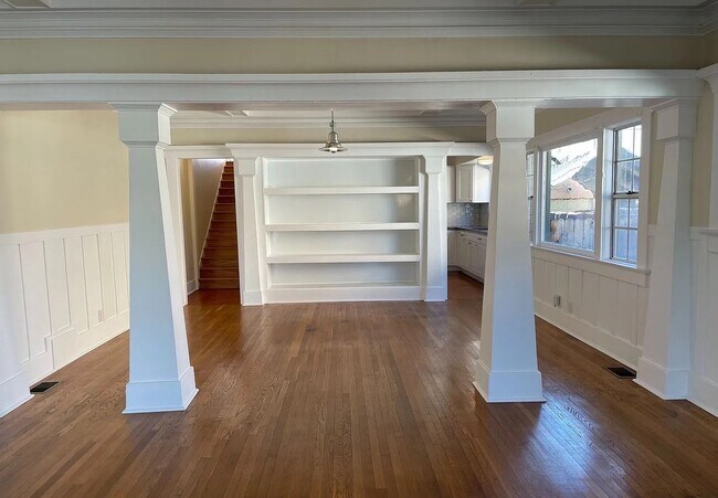 Foto del edificio - 2174 W 30th St
