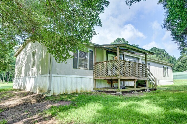 Foto del edificio - 418 County Rd 643