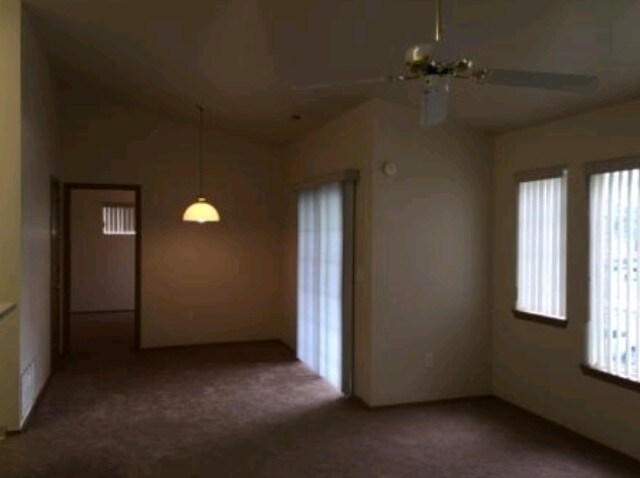 Foto del edificio - 1837 N Farwell Ln