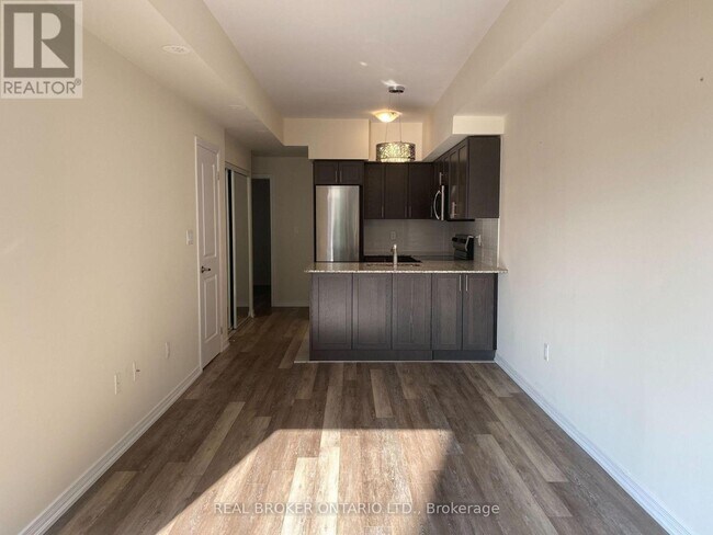 Photo du bâtiment - 28 Fieldway Rd