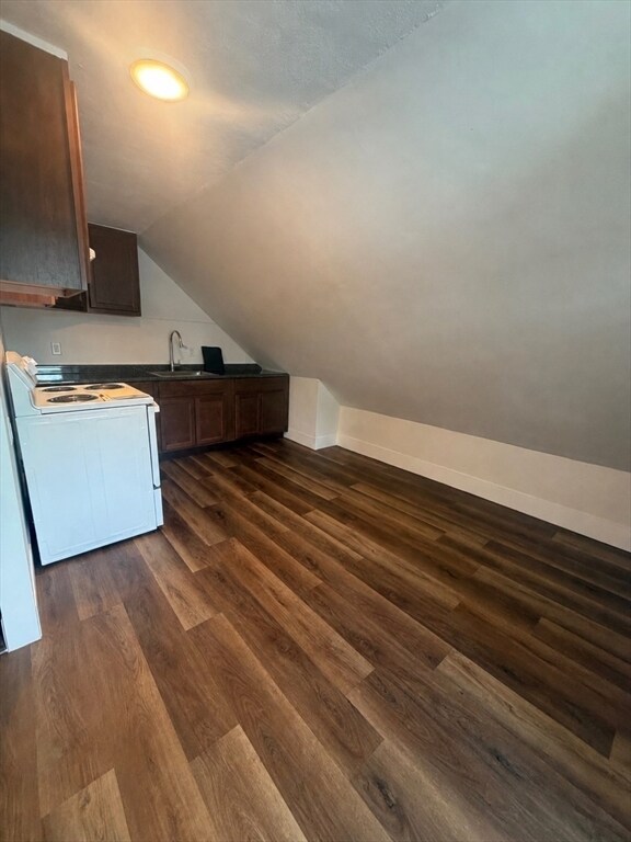 Foto del edificio - 430 Cohannet St