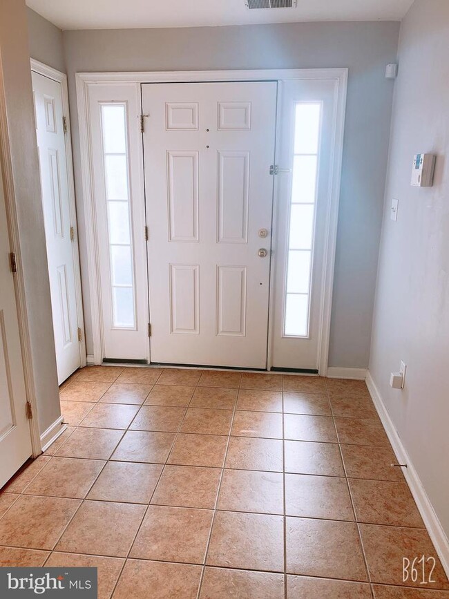 Building Photo - 7316 Granite Woods Ct