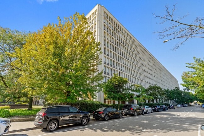 Building Photo - 1450 E 55th Pl Building Photo - 1450 E 55th Pl