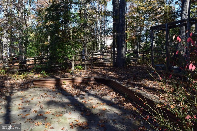 Building Photo - 10805 Chancellorsville Dr