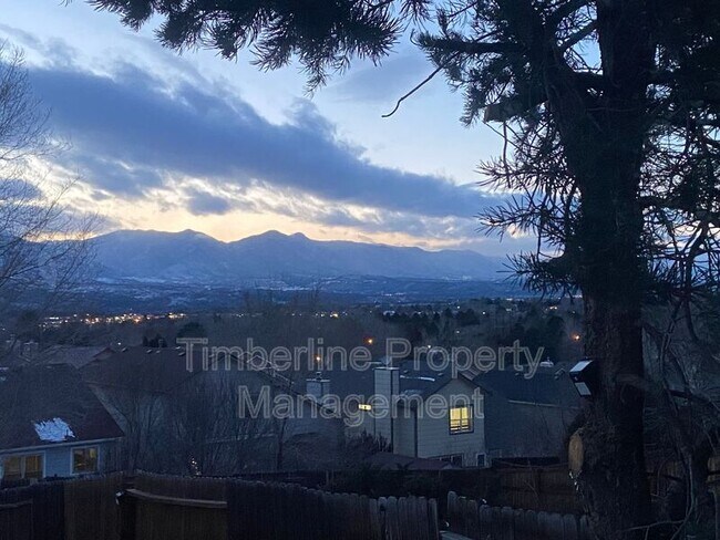 Foto del edificio - 7045 Sproul Ln