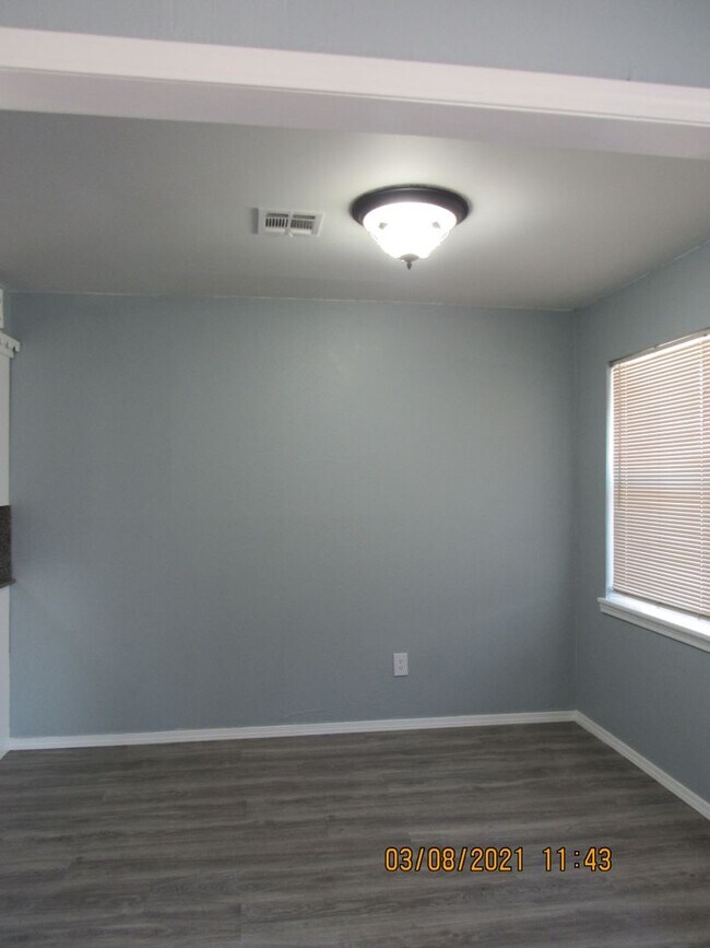 Foto del edificio - MOVE IN SPECIAL: $200 OFF OF THE FIRST MONTH'S RENT!
