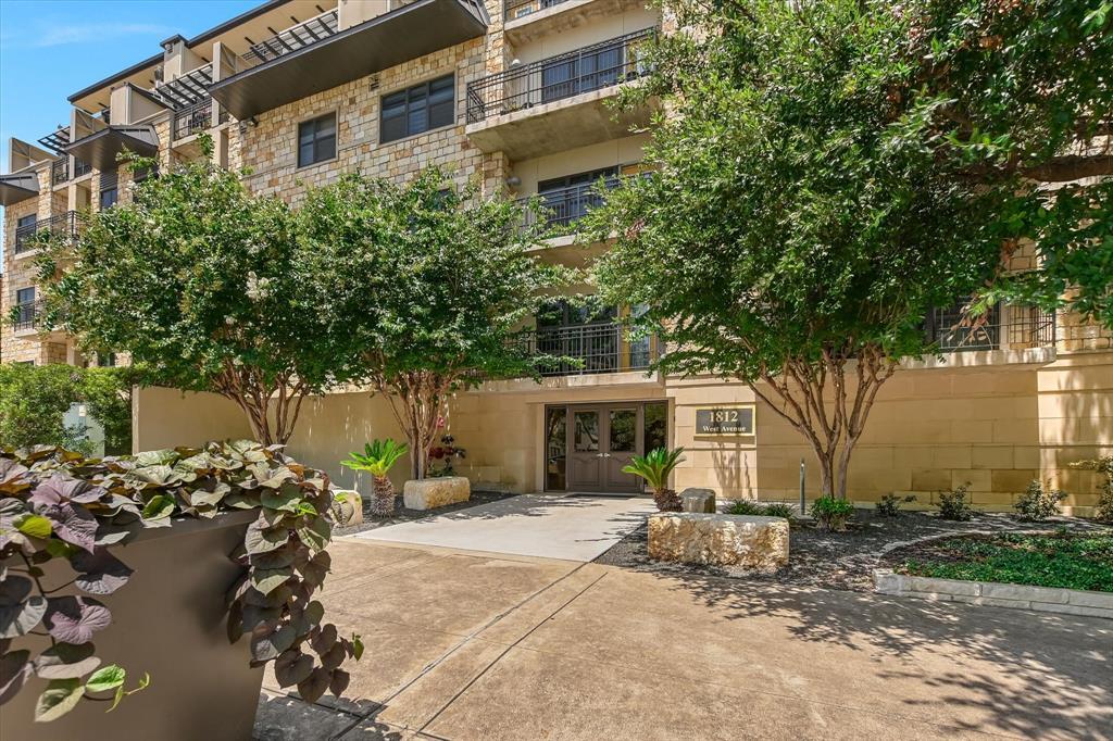 Foto principal - 1812 West Ave