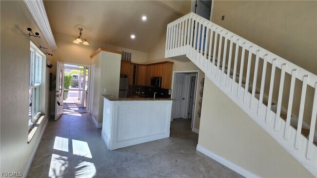 Foto del edificio - 6118 Montego Bay Loop