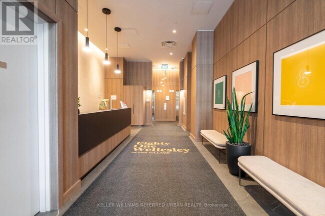 Building Photo - 81 Wellesley St E