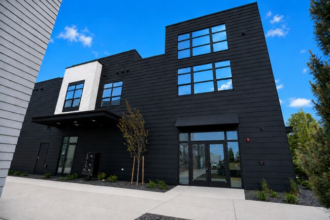 Building Photo - A24 Lofts