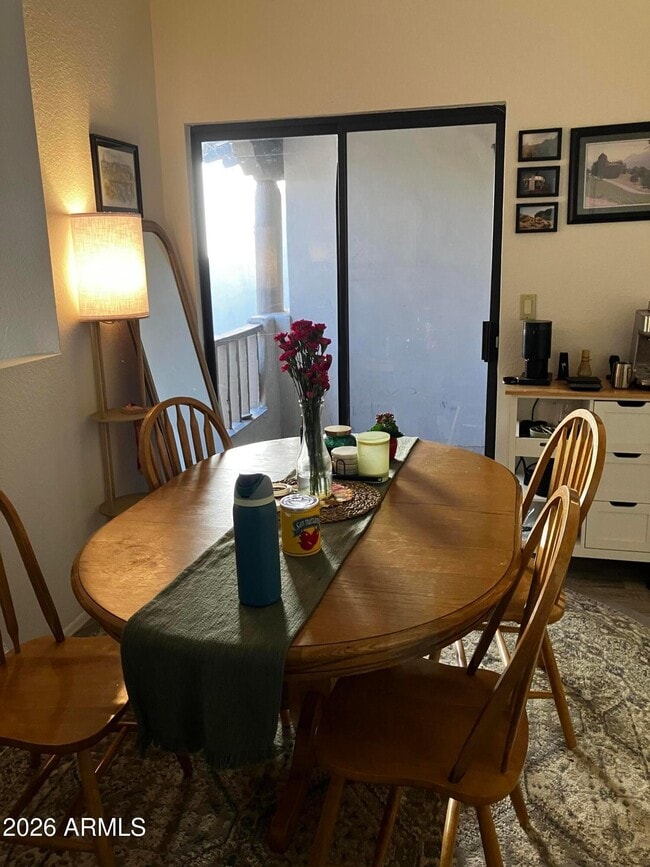 Building Photo - 7300 N Dreamy Draw Dr