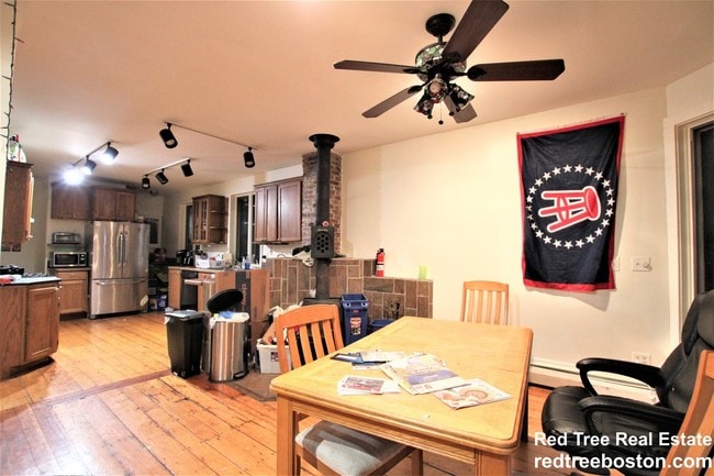 53 Lawn St photo'