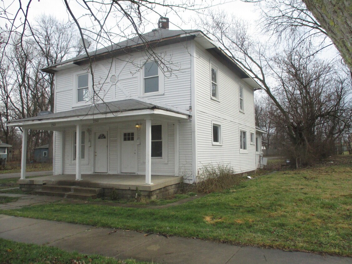 Primary Photo - 2341 Adams St