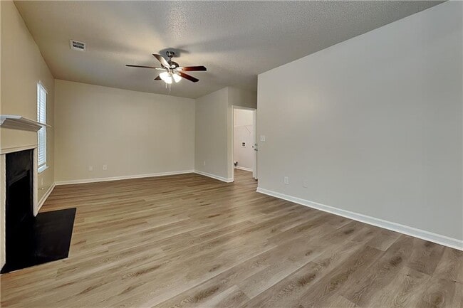Building Photo - 4567 Eon Ct SW