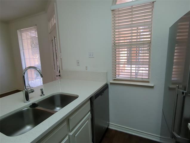 Foto del edificio - 6318 Richmond Ave