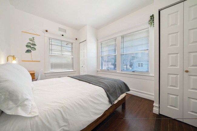 Foto del edificio - 749 Columbia Ave