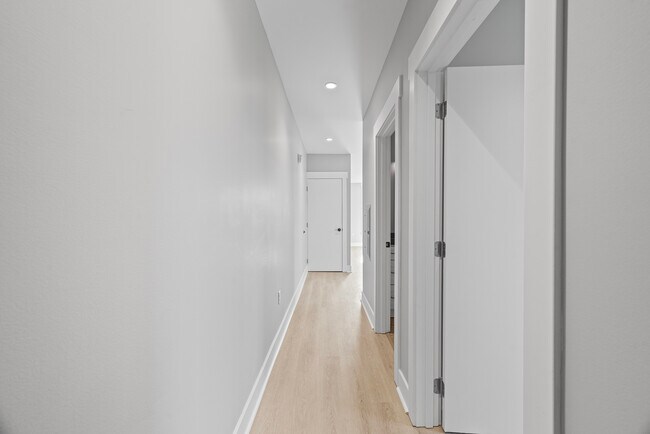 111 S Main St (Habitación de 1 dormitorio) - Zeli Capital