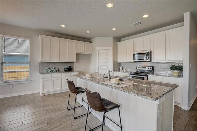 Foto del edificio - 216 Trellis Blvd