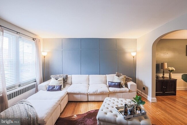 Photo - 3 Bedroom home with Parking Pad