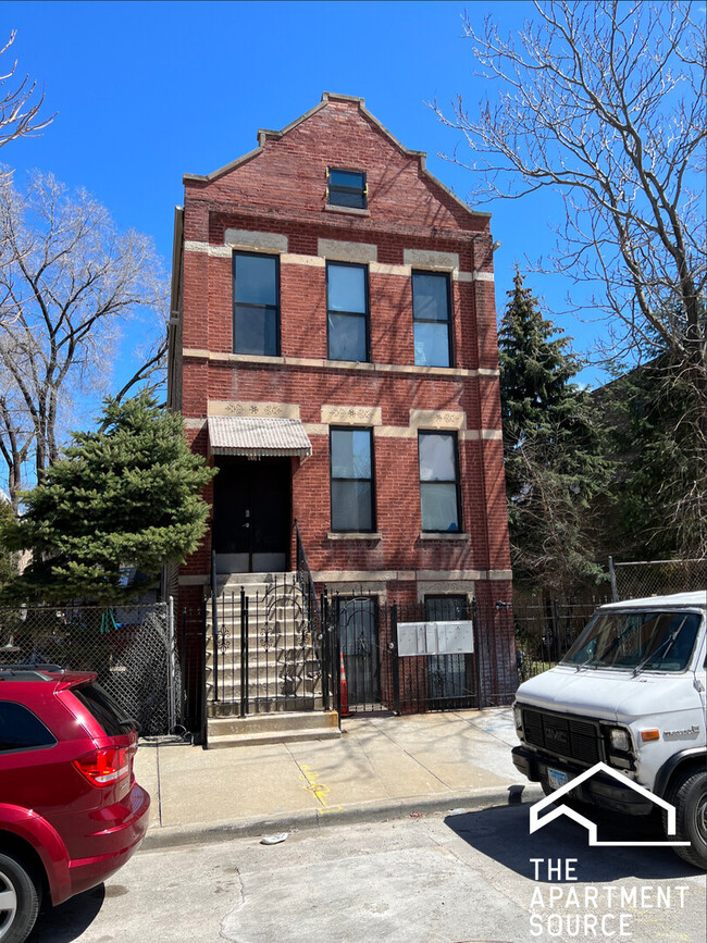 Building Photo - 2017 S Throop St