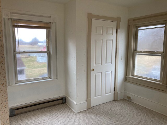 Building Photo - 1585 Gardners Ln