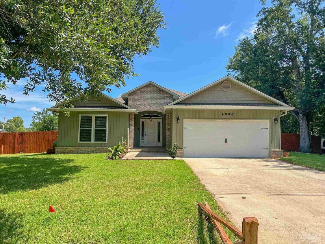 Foto principal - 4906 Landmark Ln