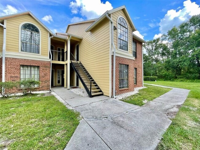 Building Photo - 8742 Mallard Reserve Dr