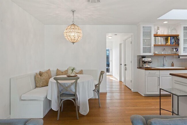 Building Photo - 4528 Clawson Rd