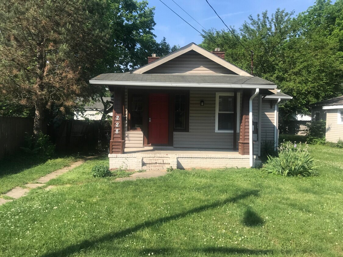 Primary Photo - 228 Arceme Ave