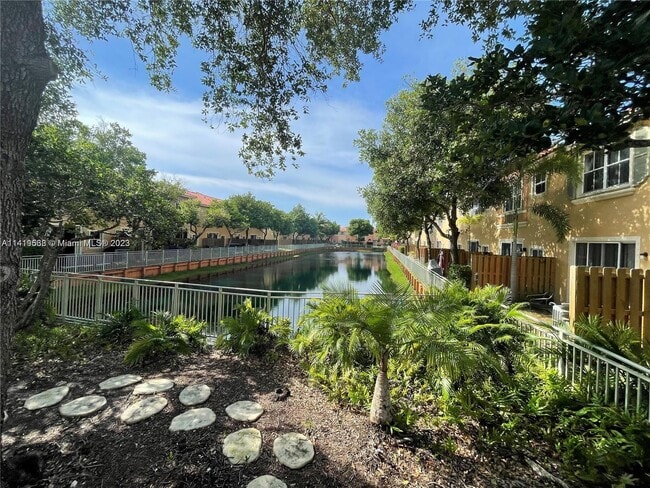 Building Photo - 2185 Anchor Ct