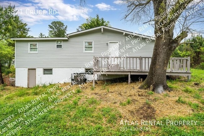 Building Photo - 5821 Cruce Rd