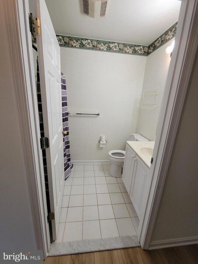 Foto del edificio - 108 Golden Eye Ct