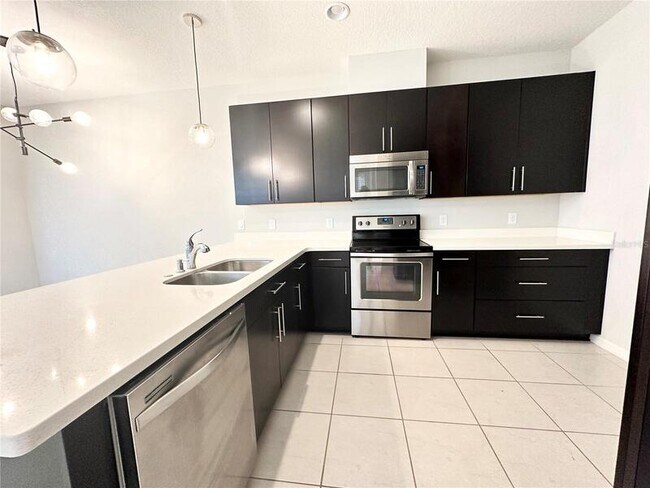 Building Photo - 122 Zamora Place