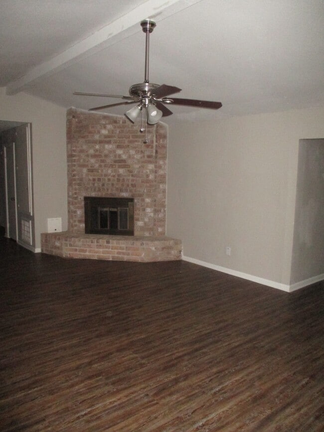Foto del edificio - 3423 Abinger Ln