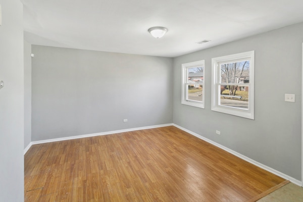 Building Photo - 594 Andover St