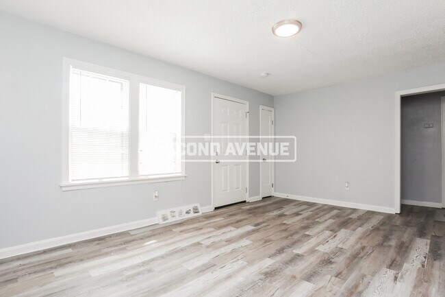 Foto del edificio - 4655 Benton Blvd