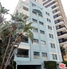 Building Photo - 10336 Wilshire Blvd