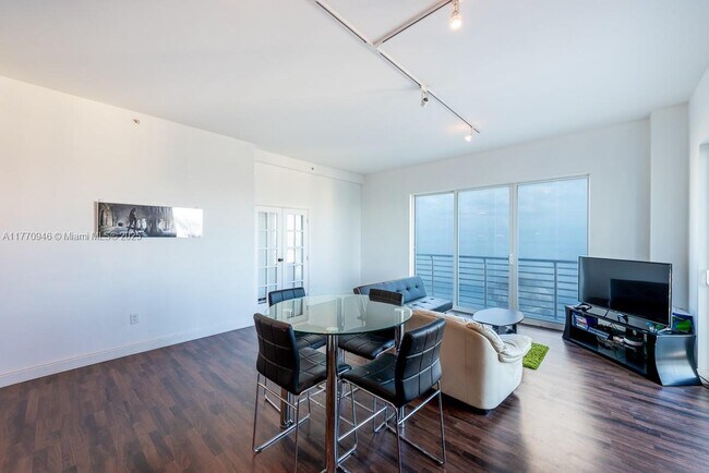 Foto del edificio - 234 NE 3rd St
