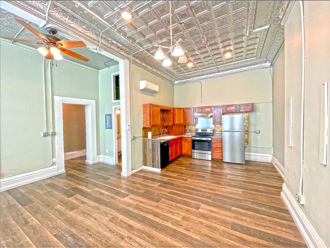 The Lofts at 4 Park Place Rentals in Newark at 4 N Park Pl Newark, OH