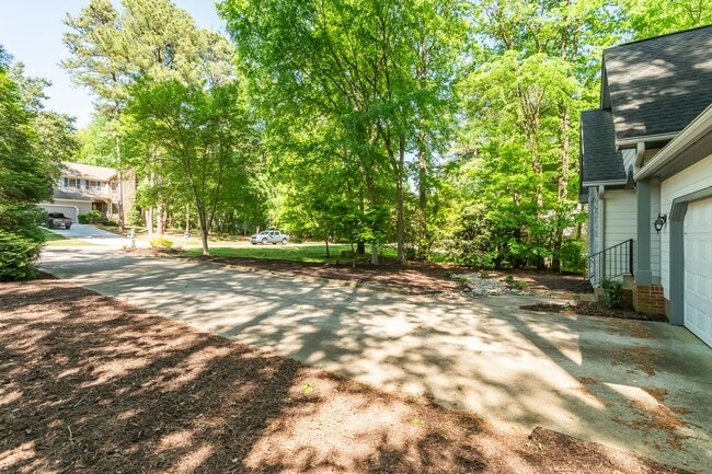 Building Photo - Single Family Home: Durham/Chapel Hill Line