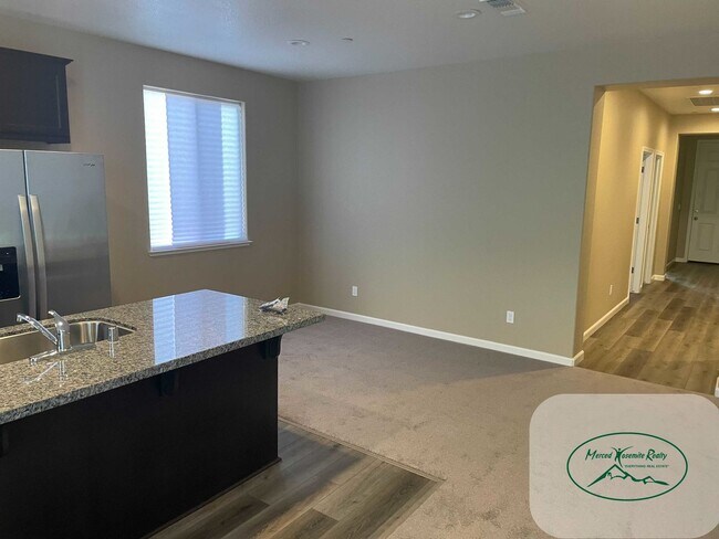 Foto del edificio - New Home!Vacant- Must Apply to schedule vi...