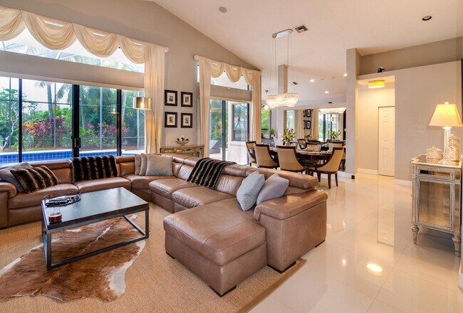 Foto del edificio - 22277 Holcomb Pl