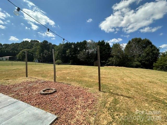 Building Photo - 139 Miller Farm Rd