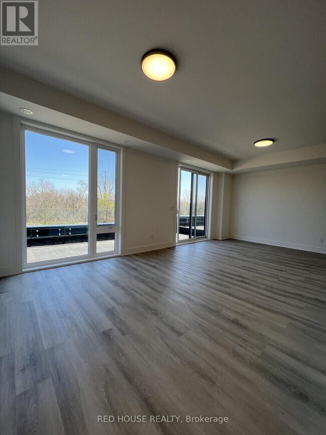 Photo du bâtiment - 38 Everett Cmn